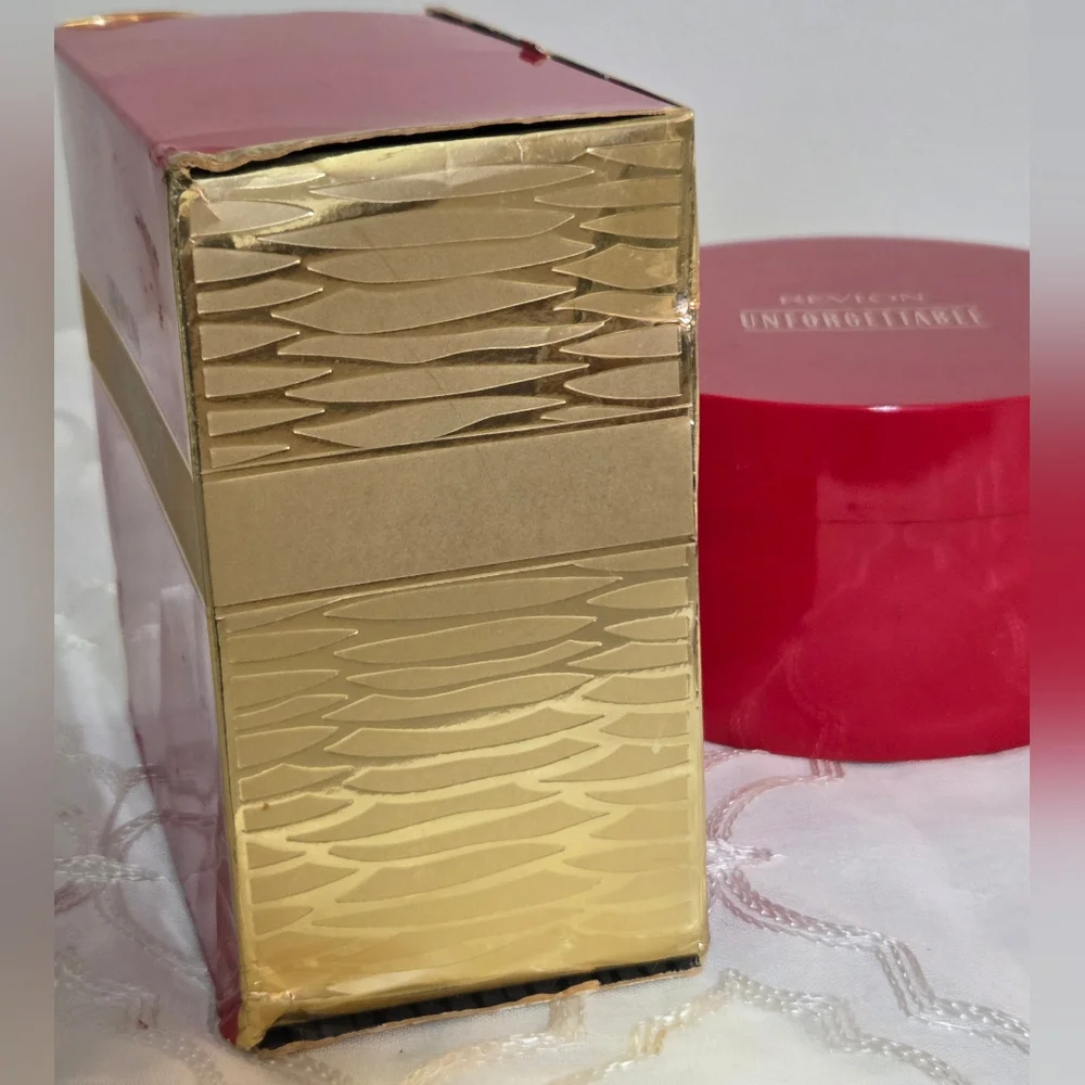 Revlon 'Unforgettable' Golden Pearl‎ Dusting Powder 5 Oz VINTAGE Discontinued
